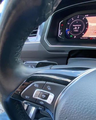 Volkswagen Tiguan cena 129900 przebieg: 77679, rok produkcji 2019 z Warszawa małe 631